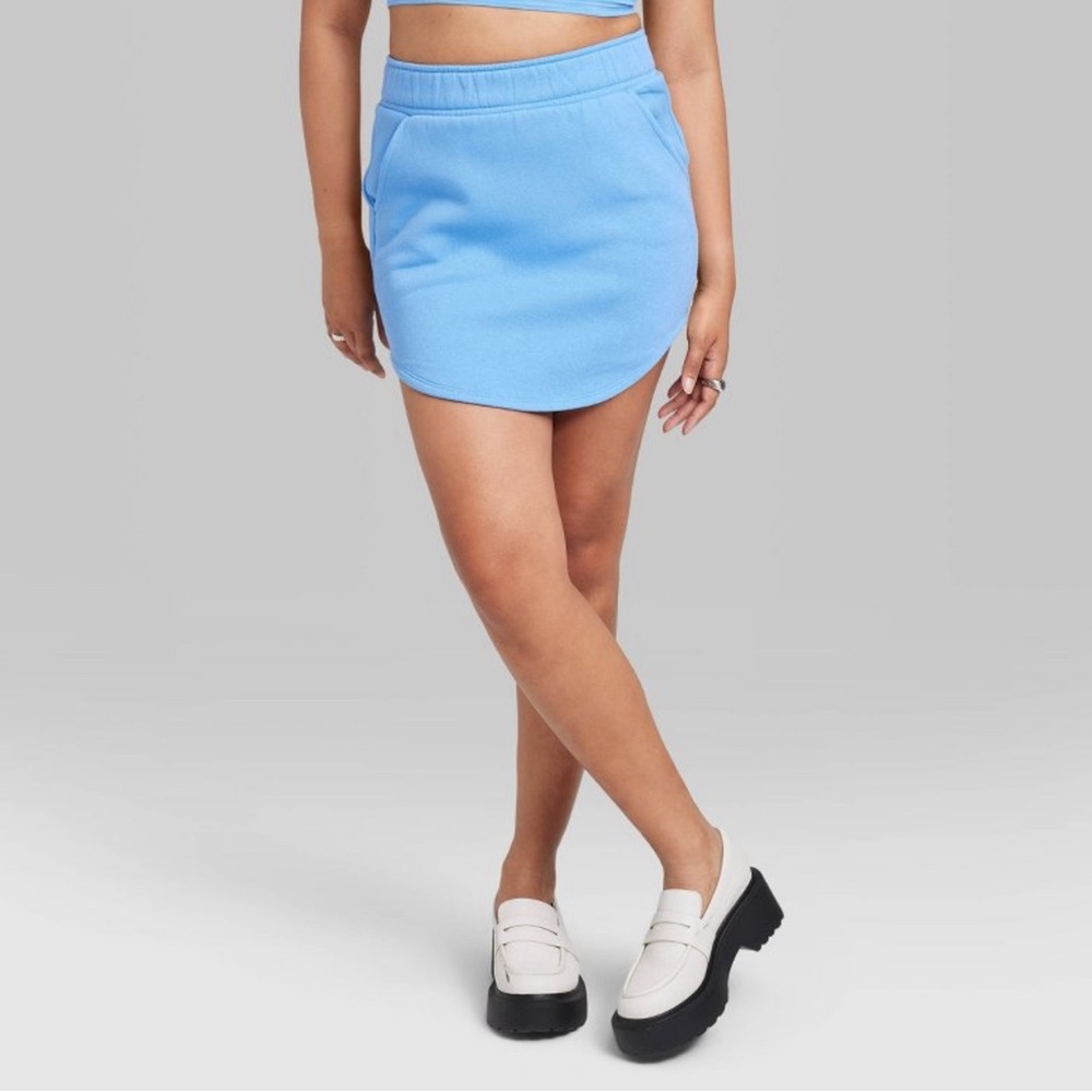 NWT Wild Fable Short Fleece Skirt With Pockets Blue Size XS